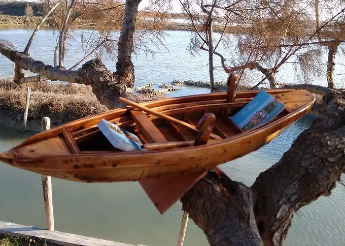 مزرعة للإقامة La Barena *